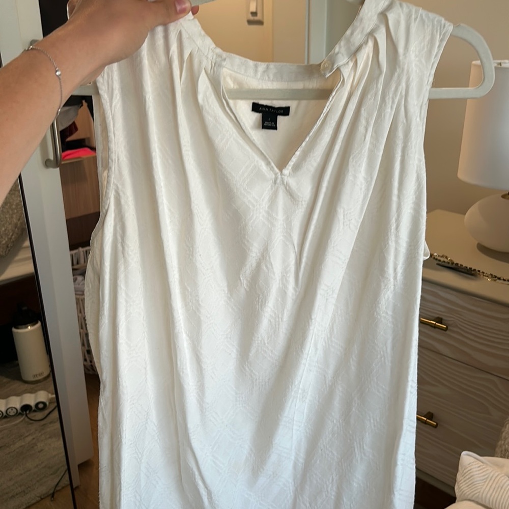 White embroidered detail Ann Taylor Tanktoo